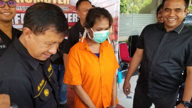 5ccafa28c374b jm alias tania waria yang diciduk polisi 375 211 1