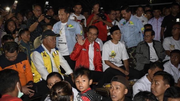ANTARA/AHMAD SUBAIDI-Presiden Joko Widodo menyaksikan penutupan Asian Games 2018 dari Lombok.